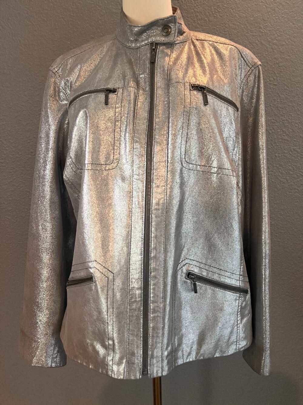CHICO'S LAVISH LUSTER METALLIC SILVER 100% LEATHER ZIP FRONT MOTO JACKET -EUC- 3